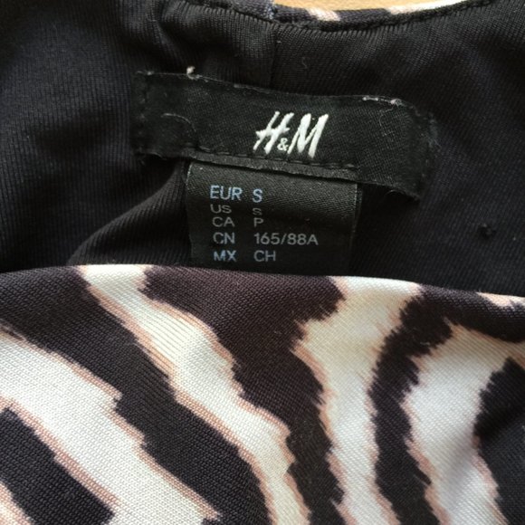 H&M Zebra Mini Dress Size Small - Picture 2 of 5